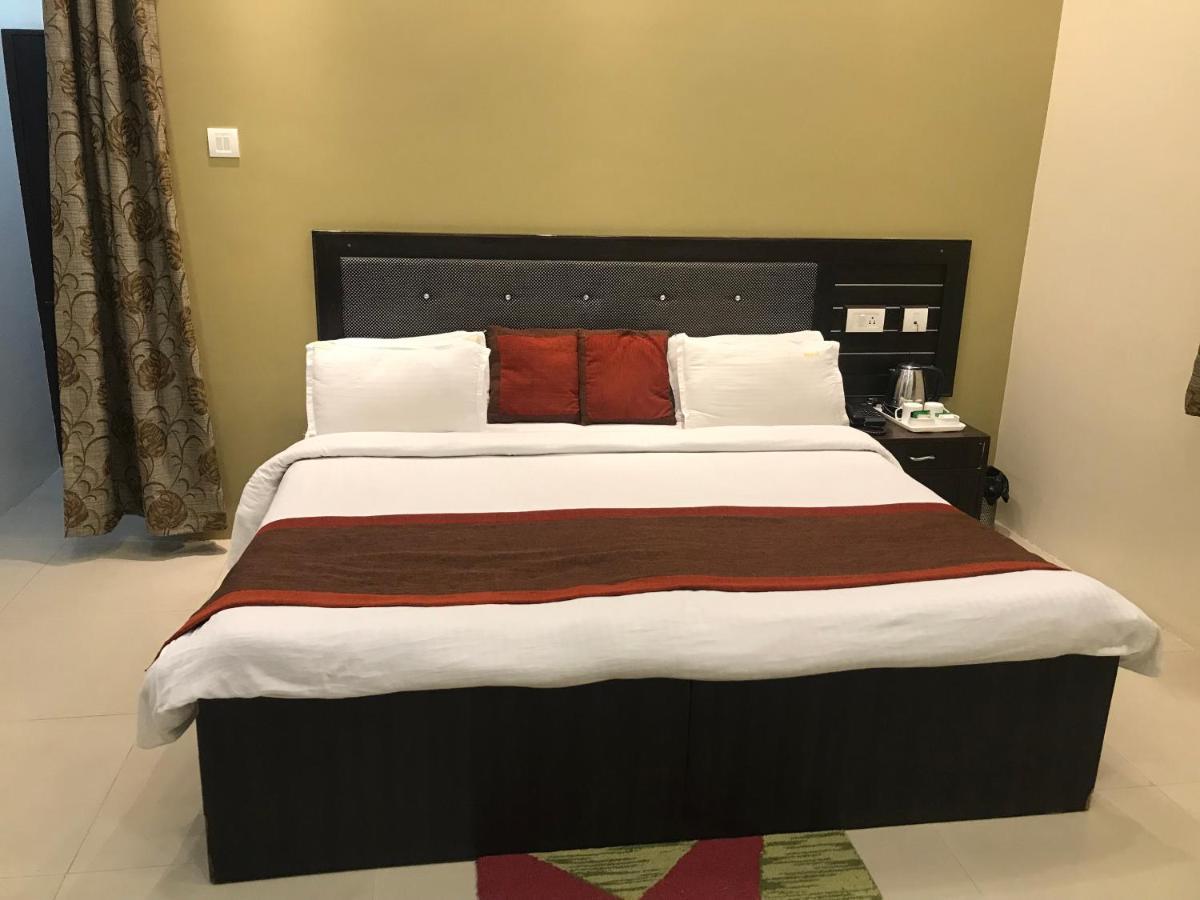 Hotel Nexus L Hotels In Charbagh Lucknow Luaran gambar