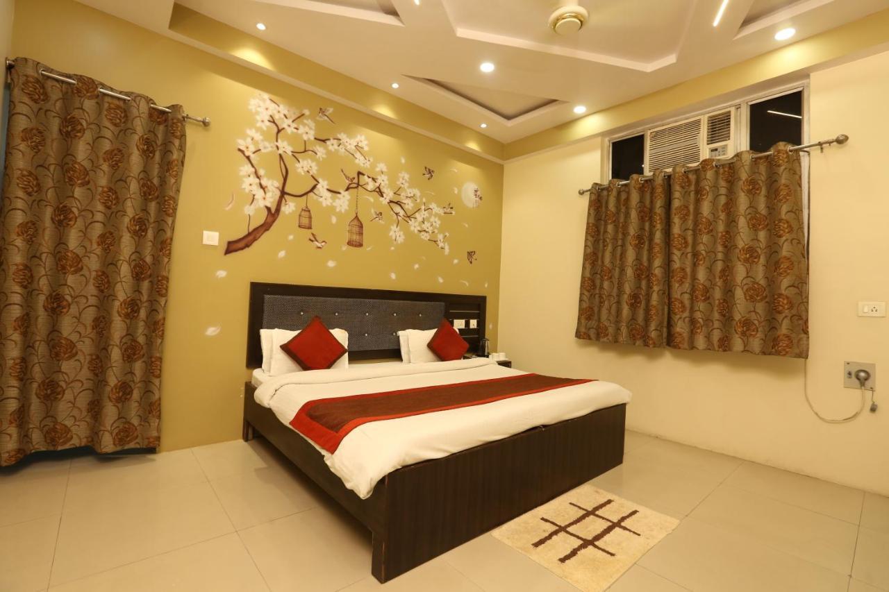 Hotel Nexus L Hotels In Charbagh Lucknow Luaran gambar